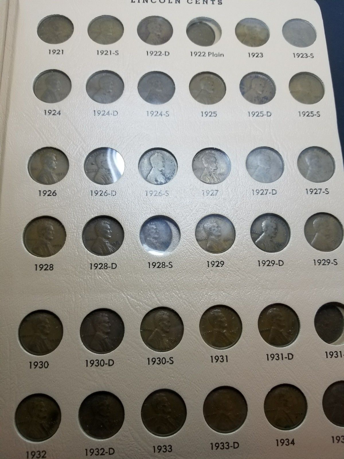1909-2007-Lincoln-Cents-In-Dansco-Missing-Some-Keys